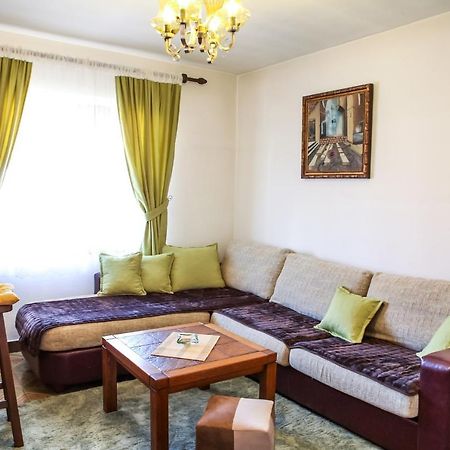 Apartment Dejan Cetinje Luaran gambar