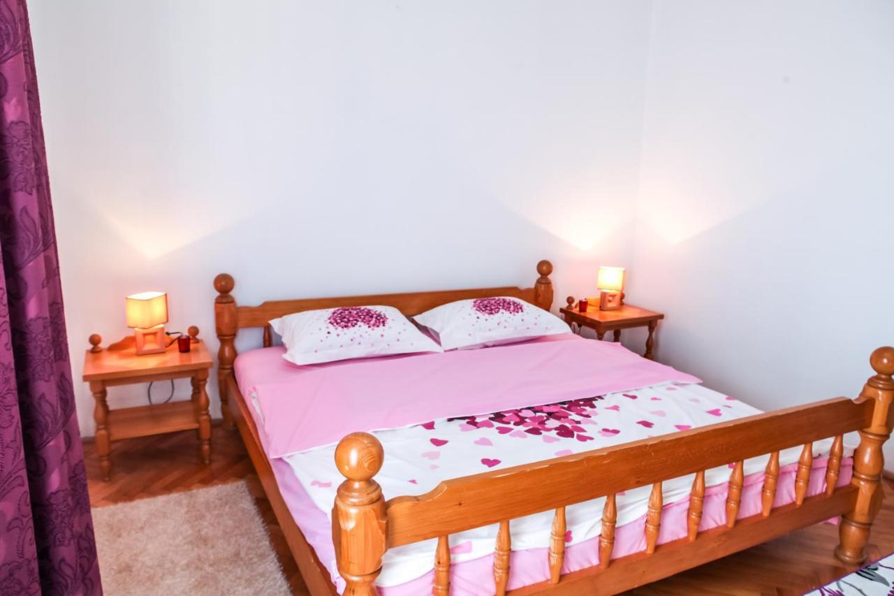Apartment Dejan Cetinje Luaran gambar